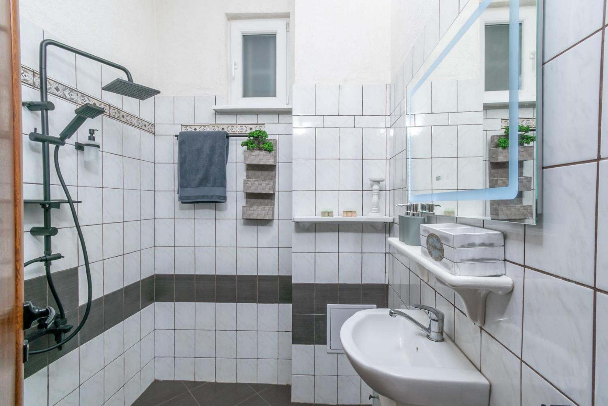 Vintage Home By Ndk And Vitosha Blvd With Free Secured Parking Sofía Exterior foto